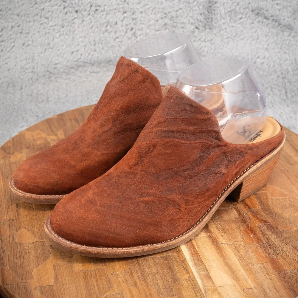 Sofft Women's Chestnut Brown Suede Mule Heels